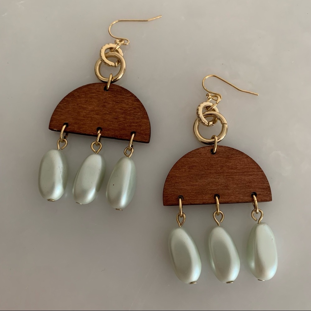 Faux pearl and wood earrings